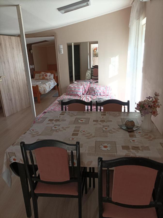 Csilla Apartman Balogunyom Εξωτερικό φωτογραφία